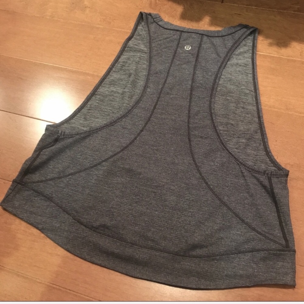 Lululemon Tank - Picture 4 of 5
